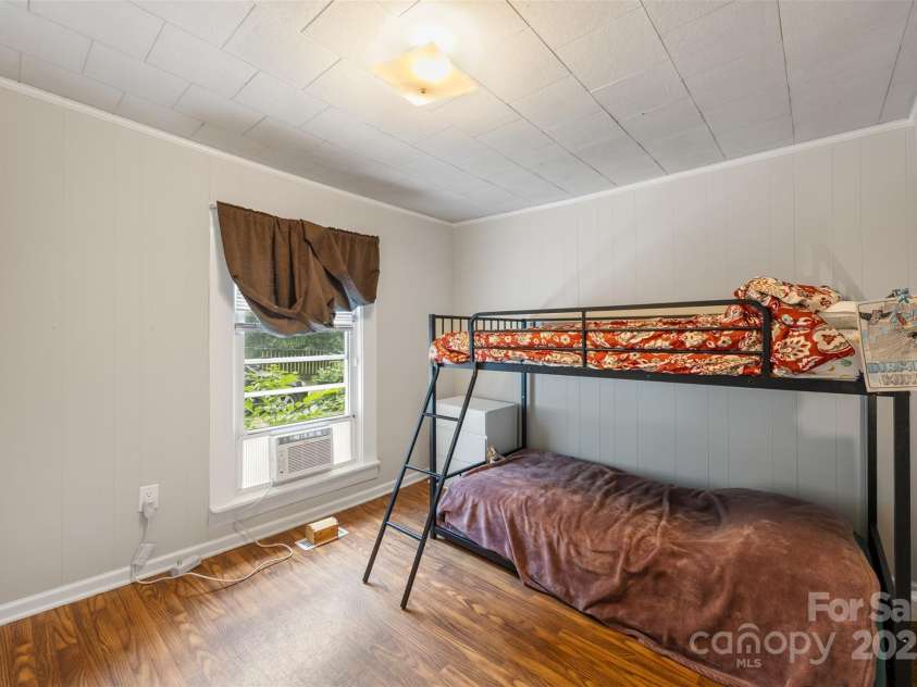 605 Old North Main Street, Clover, SC 29710.  MLS# CAR4288933, YatesRealty ID 30661. 