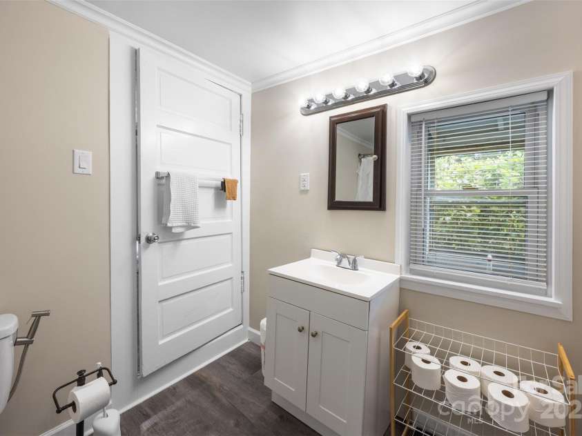 605 Old North Main Street, Clover, SC 29710.  MLS# CAR4288933, YatesRealty ID 30661. 