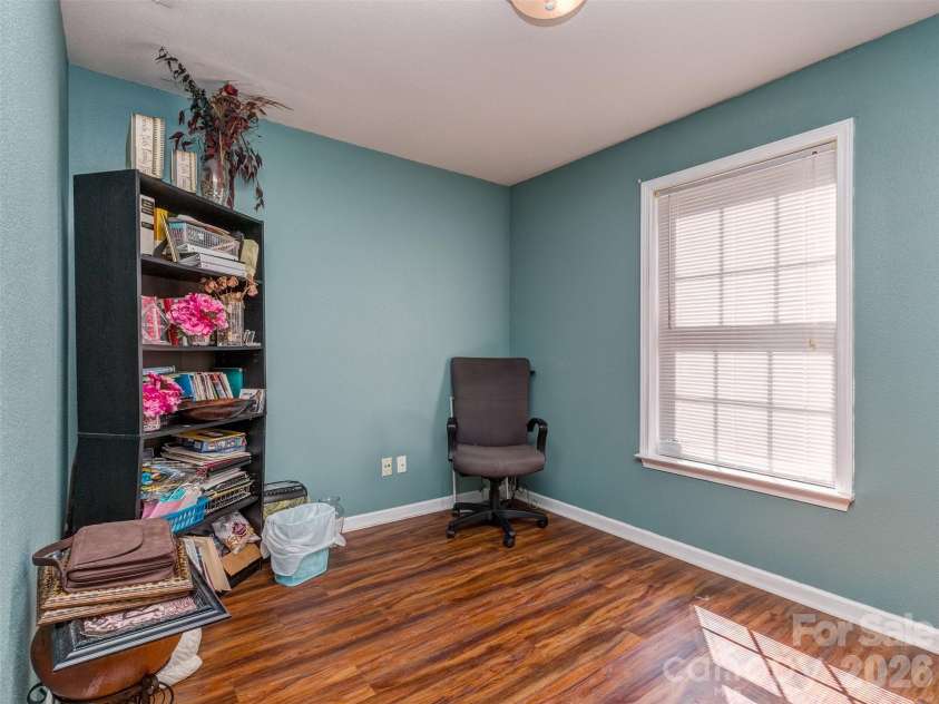 7829 Ponderosa Pine Lane, Charlotte, NC 28215.  MLS# CAR4388248, YatesRealty ID 30661. 