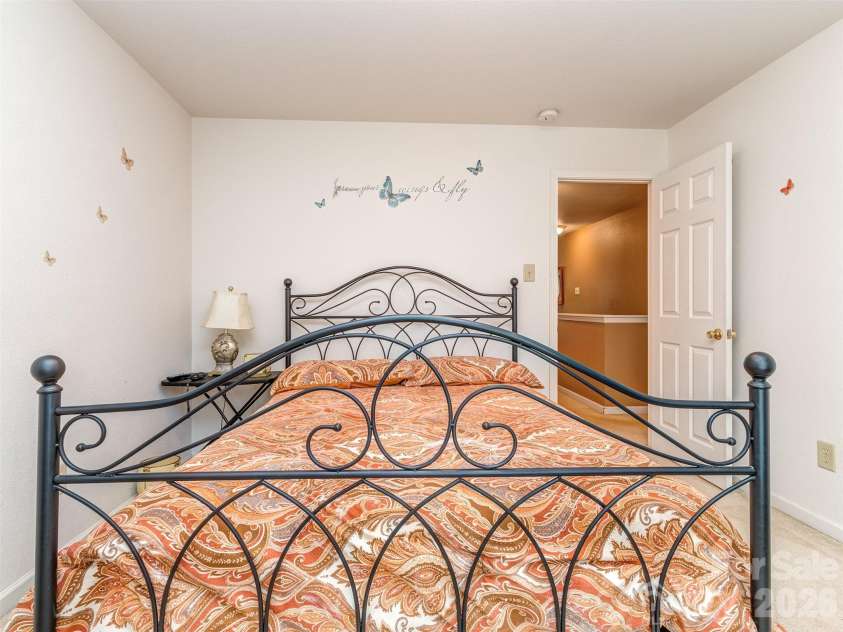 7829 Ponderosa Pine Lane, Charlotte, NC 28215.  MLS# CAR4388248, YatesRealty ID 30661. 