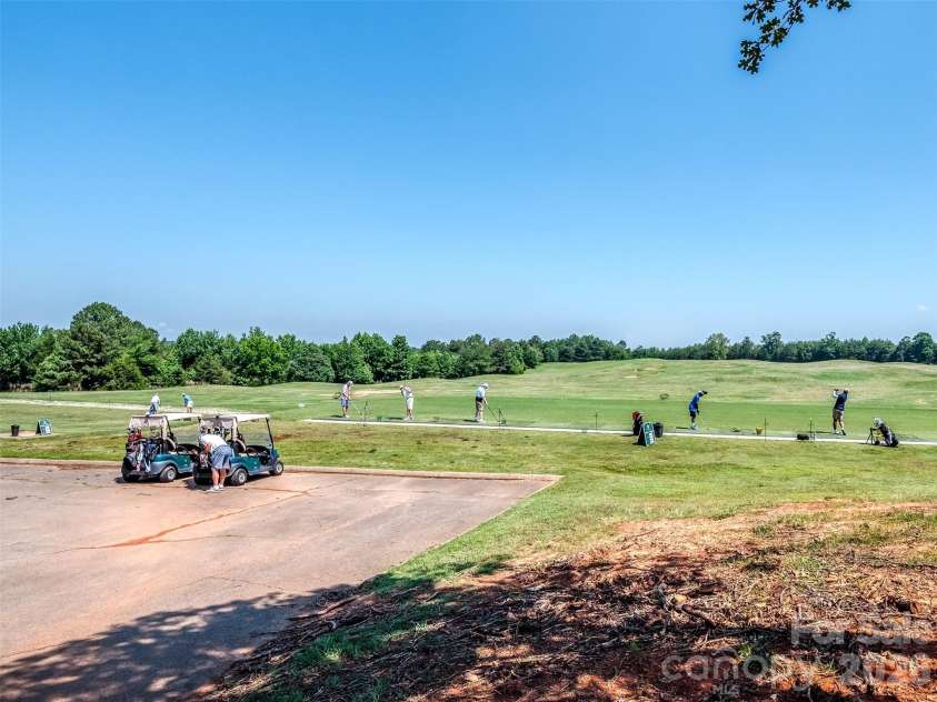 7829 Ponderosa Pine Lane, Charlotte, NC 28215.  MLS# CAR4388248, YatesRealty ID 30661. 