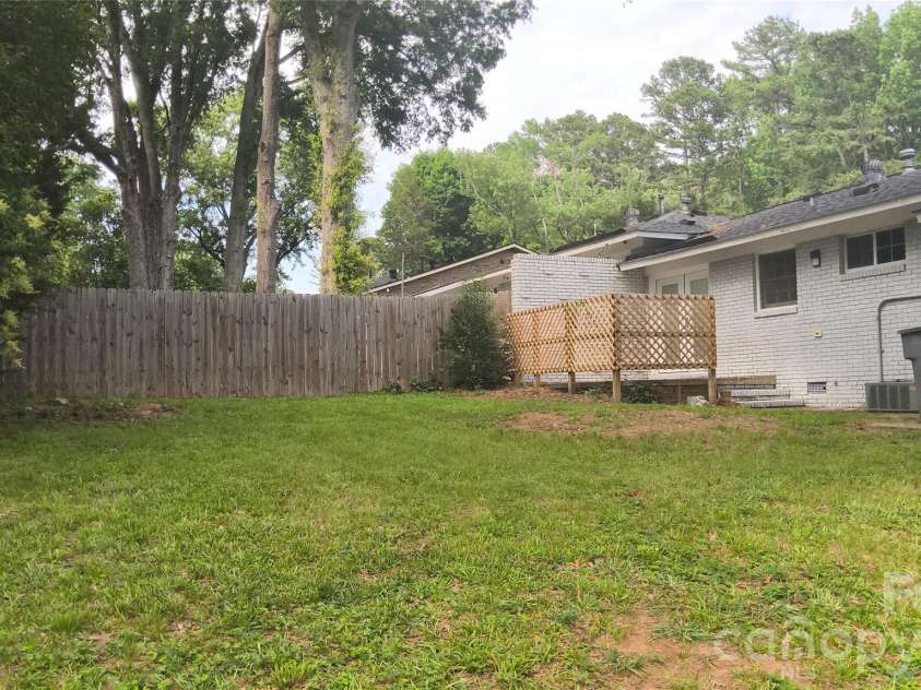 1920 Herrin Avenue, Charlotte, NC 28205.  MLS# CAR4392690, YatesRealty ID 30663. 
