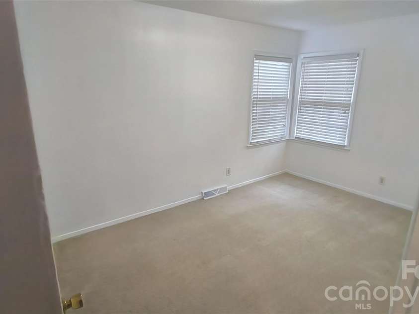 1920 Herrin Avenue, Charlotte, NC 28205.  MLS# CAR4392690, YatesRealty ID 30663. 