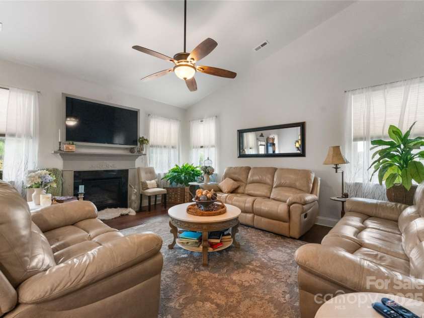 163 Sassafras Road, Mooresville, NC 28115.  MLS# CAR4269975, YatesRealty ID 30664. 