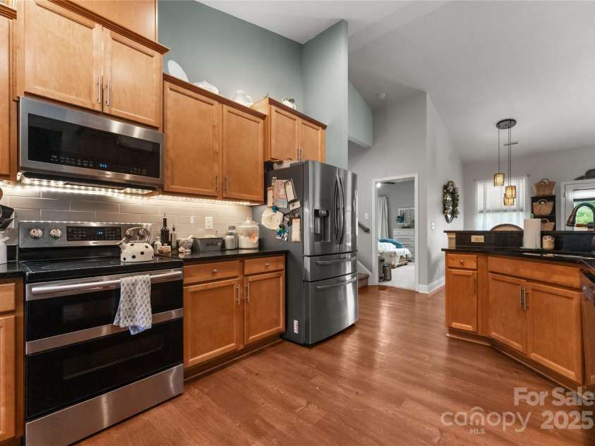 163 Sassafras Road, Mooresville, NC 28115.  MLS# CAR4269975, YatesRealty ID 30664. 