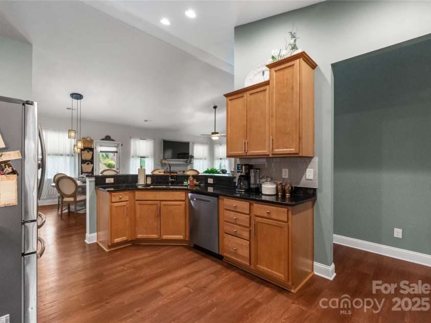 163 Sassafras Road, Mooresville, NC 28115.  MLS# CAR4269975, YatesRealty ID 30664. 