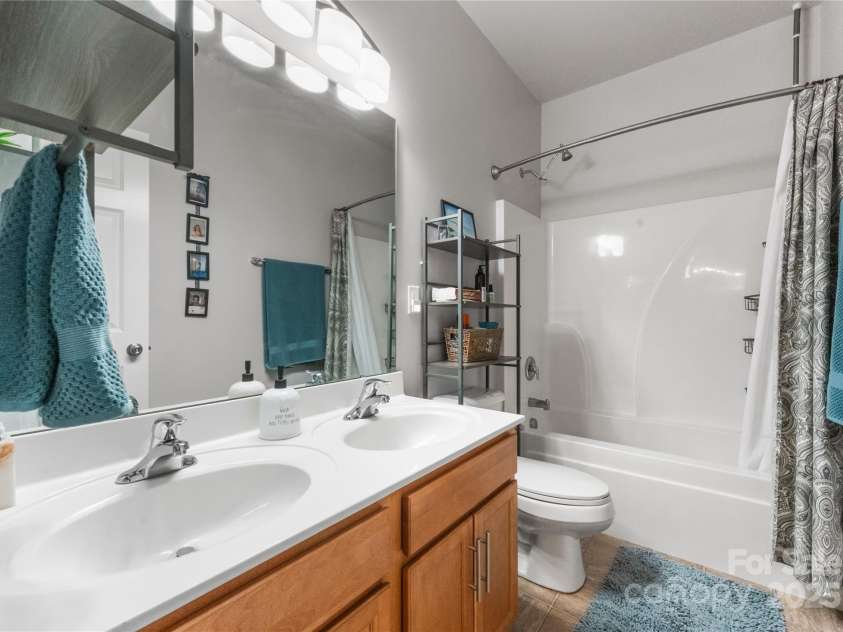 163 Sassafras Road, Mooresville, NC 28115.  MLS# CAR4269975, YatesRealty ID 30664. 