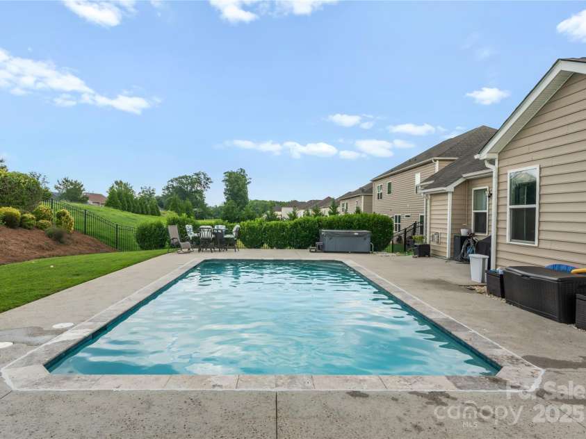 163 Sassafras Road, Mooresville, NC 28115.  MLS# CAR4269975, YatesRealty ID 30664. 