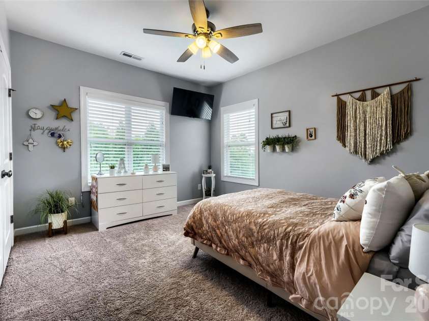 412 Sutro Forest Drive, Concord, NC 28027.  MLS# CAR4392206, YatesRealty ID 30664. 