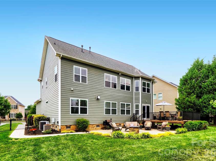 412 Sutro Forest Drive, Concord, NC 28027.  MLS# CAR4392206, YatesRealty ID 30664. 