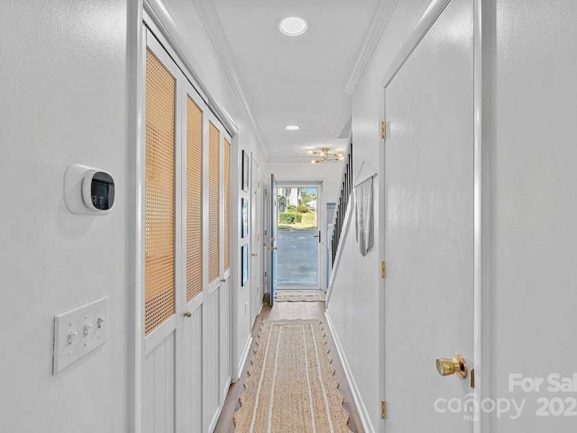 3130 Heathstead Place, Charlotte, NC 28210.  MLS# CAR4288251, YatesRealty ID 30665. 