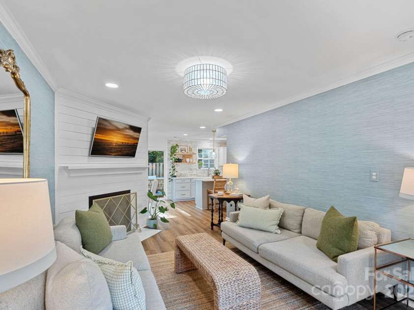 3130 Heathstead Place, Charlotte, NC 28210.  MLS# CAR4288251, YatesRealty ID 30665. Family room with fireplace