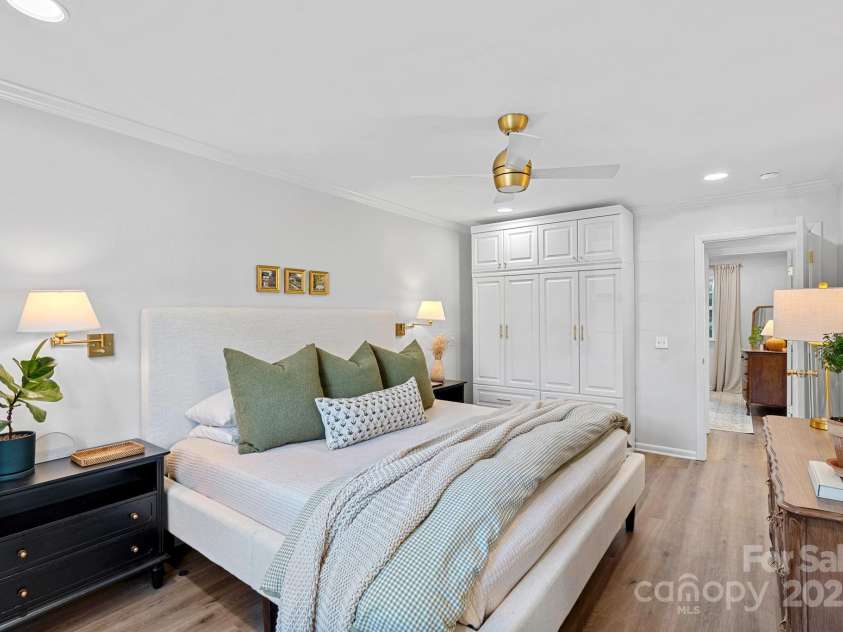 3130 Heathstead Place, Charlotte, NC 28210.  MLS# CAR4288251, YatesRealty ID 30665. Primary bedroom