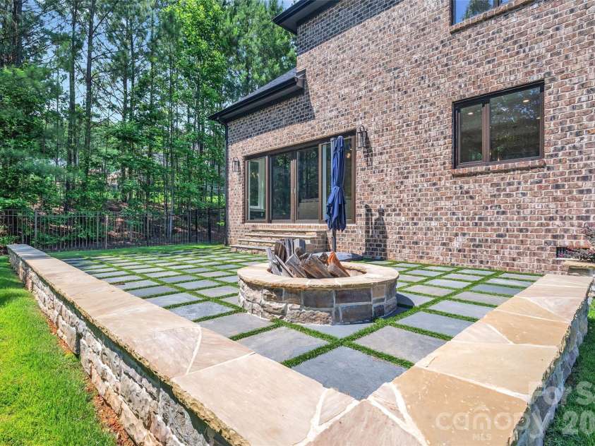4010 Spindrift Cove Drive, Denver, NC 28037.  MLS# CAR4391073, YatesRealty ID 30665. 
