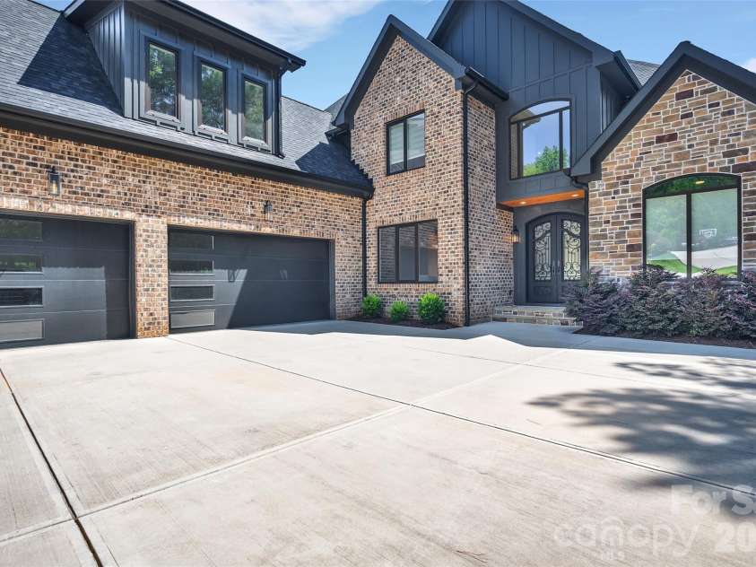 4010 Spindrift Cove Drive, Denver, NC 28037.  MLS# CAR4391073, YatesRealty ID 30665. 