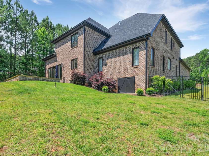 4010 Spindrift Cove Drive, Denver, NC 28037.  MLS# CAR4391073, YatesRealty ID 30665. 