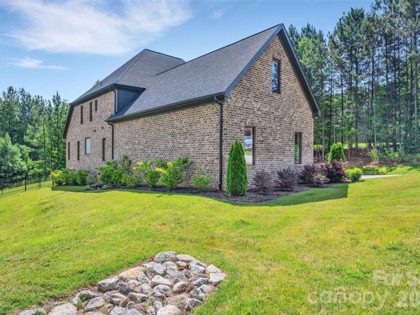 4010 Spindrift Cove Drive, Denver, NC 28037.  MLS# CAR4391073, YatesRealty ID 30665. 