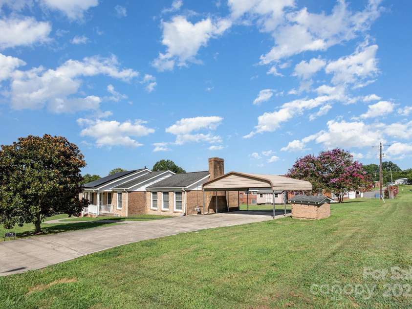 122 Devenny Road, Cherryville, NC 28021.  MLS# CAR4282084, YatesRealty ID 30666. 