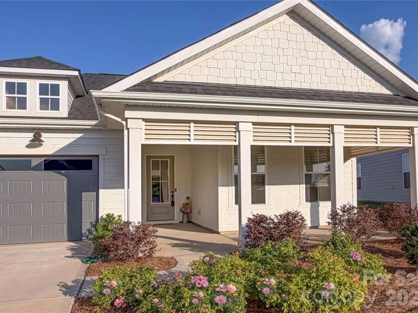 1949 Sparkling Stream Drive, Belmont, NC 28012.  MLS# CAR4383579, YatesRealty ID 30666. 