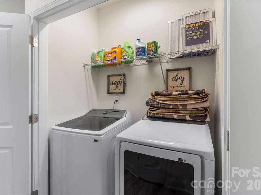 610 District Court, Fort Mill, SC 29708.  MLS# CAR4392660, YatesRealty ID 30667. 