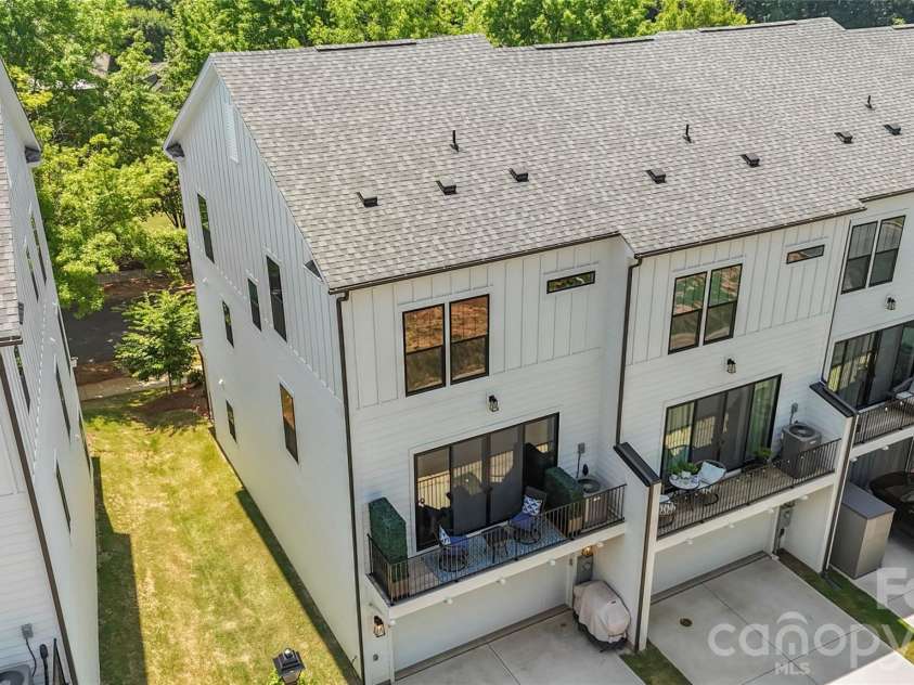 610 District Court, Fort Mill, SC 29708.  MLS# CAR4392660, YatesRealty ID 30667. 