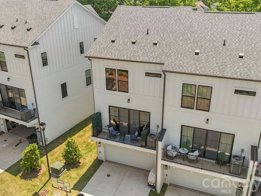 610 District Court, Fort Mill, SC 29708.  MLS# CAR4392660, YatesRealty ID 30667. 