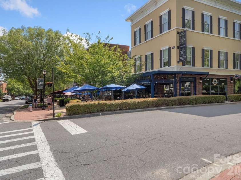 610 District Court, Fort Mill, SC 29708.  MLS# CAR4392660, YatesRealty ID 30667. 