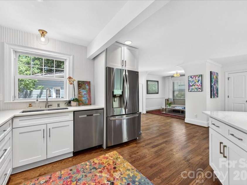 1929 Marguerite Avenue, Charlotte, NC 28205.  MLS# CAR4365985, YatesRealty ID 30668. 