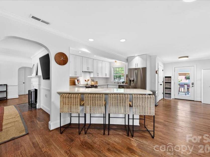 1929 Marguerite Avenue, Charlotte, NC 28205.  MLS# CAR4365985, YatesRealty ID 30668. 