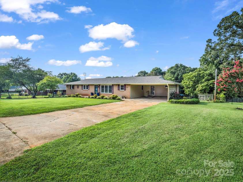 311 Franklin Drive, Forest City, NC 28043.  MLS# CAR4284904, YatesRealty ID 30668. 