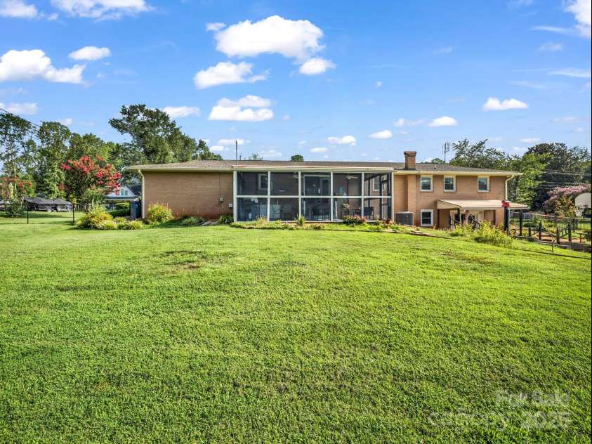 311 Franklin Drive, Forest City, NC 28043.  MLS# CAR4284904, YatesRealty ID 30668. 