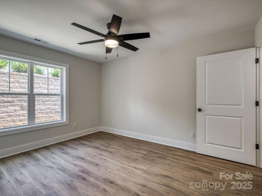 198 Beacon Avenue, Morganton, NC 28655.  MLS# CAR4281675, YatesRealty ID 30671. 