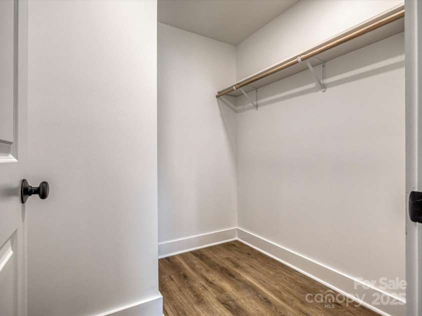 198 Beacon Avenue, Morganton, NC 28655.  MLS# CAR4281675, YatesRealty ID 30671. 