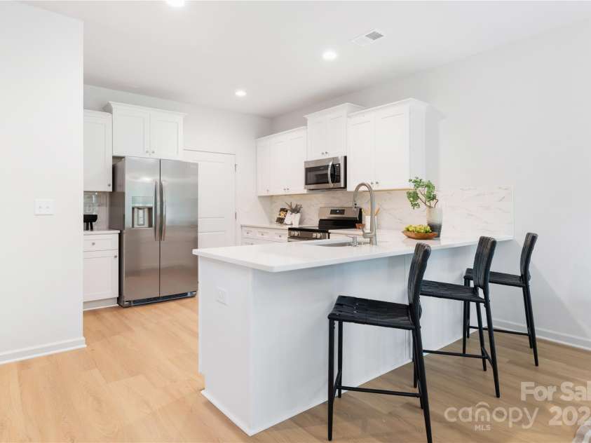 13534 Central Avenue, Huntersville, NC 28078.  MLS# CAR4282809, YatesRealty ID 30672. Representation