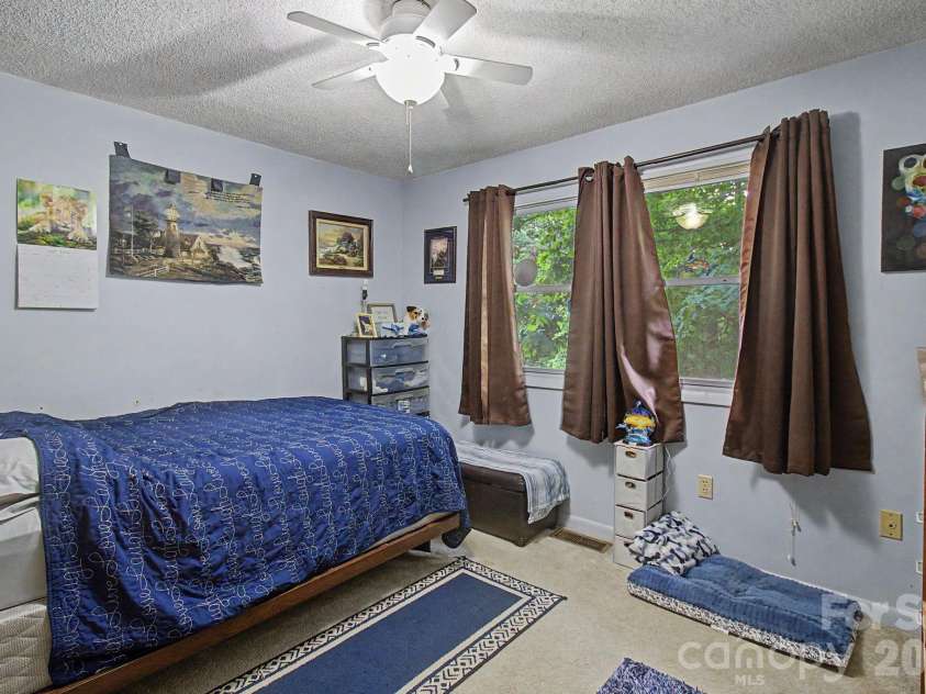 175 Pine Cove Lane, Alexander, NC 28701.  MLS# CAR4388066, YatesRealty ID 30672. 2nd bedroom