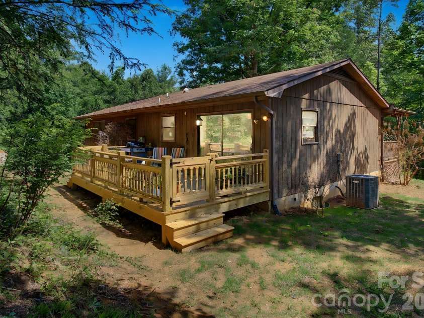 175 Pine Cove Lane, Alexander, NC 28701.  MLS# CAR4388066, YatesRealty ID 30672. 