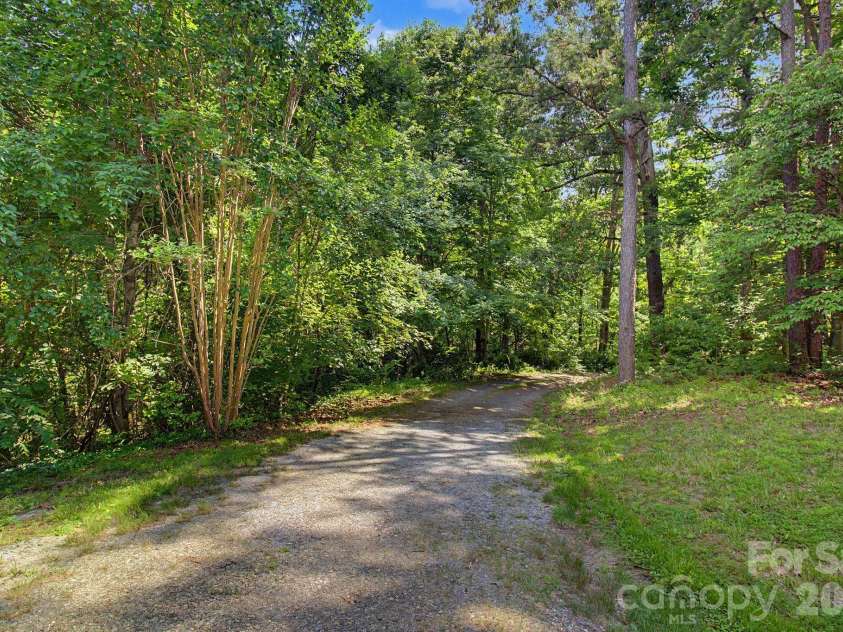 175 Pine Cove Lane, Alexander, NC 28701.  MLS# CAR4388066, YatesRealty ID 30672. 