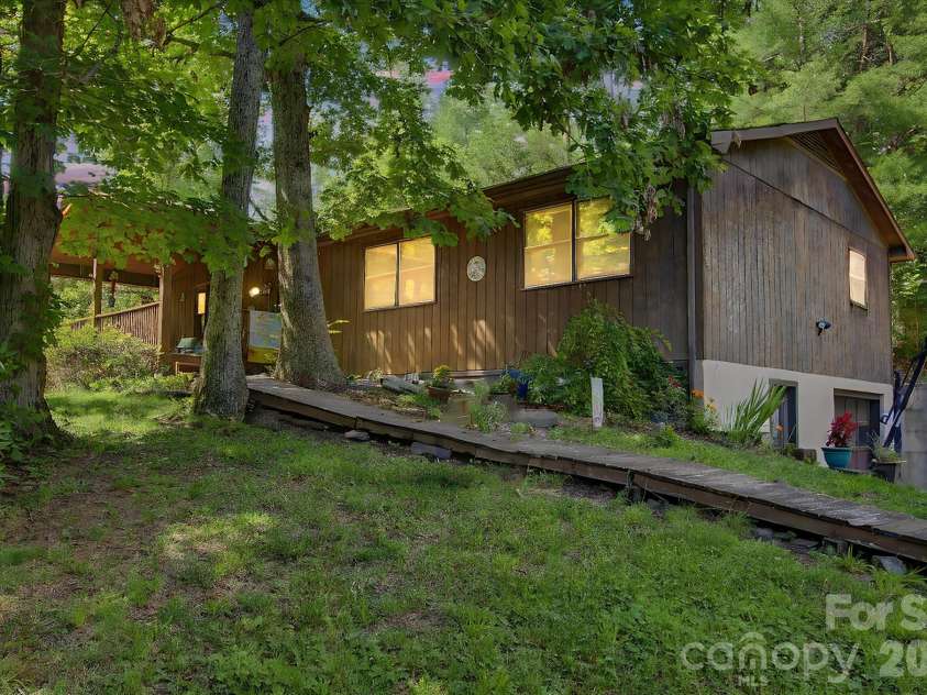 175 Pine Cove Lane, Alexander, NC 28701.  MLS# CAR4388066, YatesRealty ID 30672. 