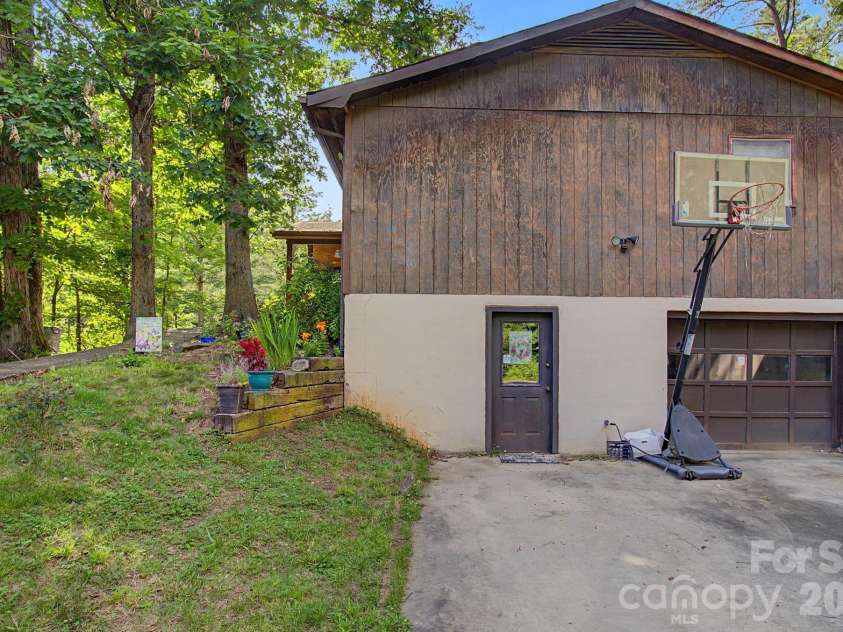 175 Pine Cove Lane, Alexander, NC 28701.  MLS# CAR4388066, YatesRealty ID 30672. Parking and garage