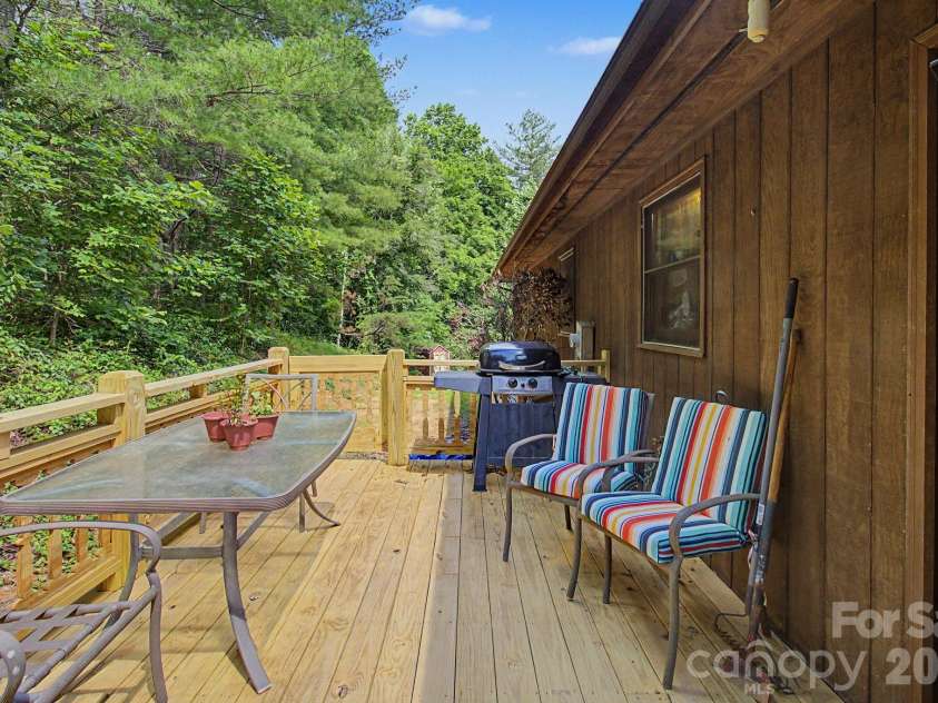 175 Pine Cove Lane, Alexander, NC 28701.  MLS# CAR4388066, YatesRealty ID 30672. Spacious back deck