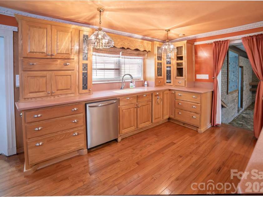 3840 Bradley Road, Morganton, NC 28655.  MLS# CAR4391701, YatesRealty ID 30675. 