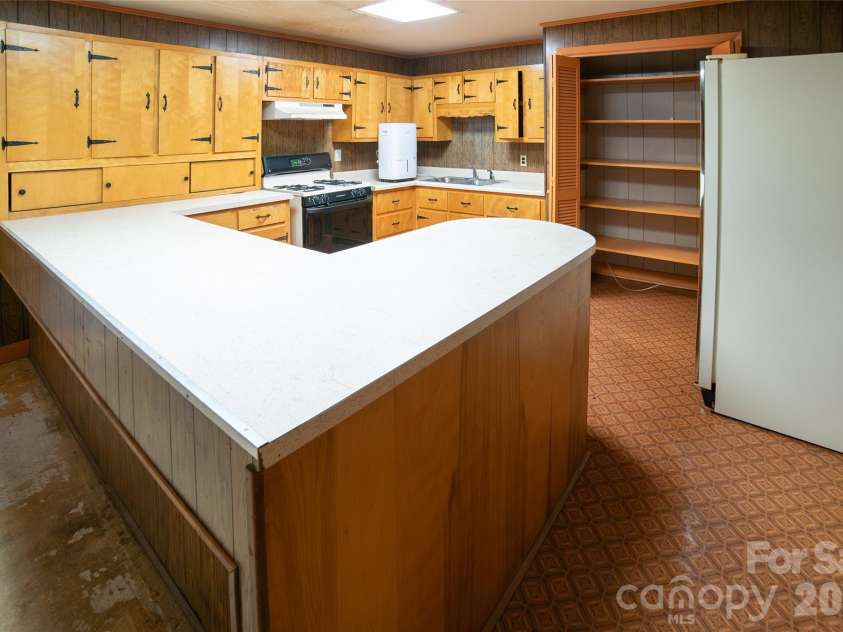 3840 Bradley Road, Morganton, NC 28655.  MLS# CAR4391701, YatesRealty ID 30675. 