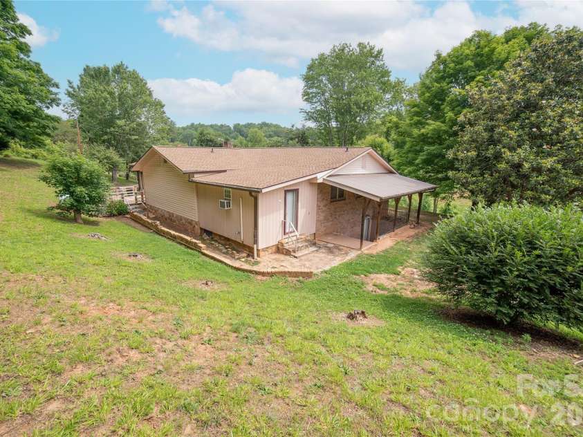 3840 Bradley Road, Morganton, NC 28655.  MLS# CAR4391701, YatesRealty ID 30675. 
