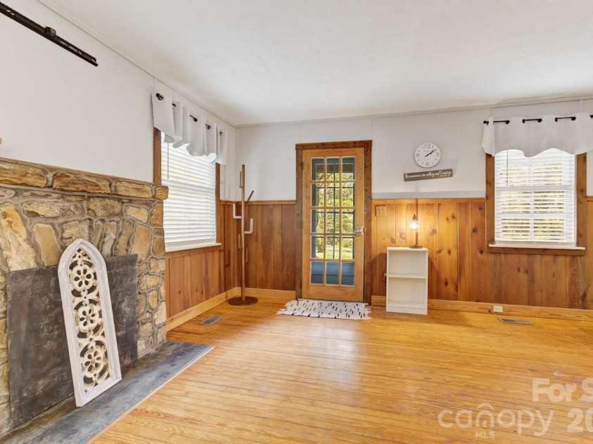 3119 Brevard Road, Hendersonville, NC 28791.  MLS# CAR4390552, YatesRealty ID 30676. 