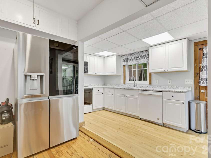 3119 Brevard Road, Hendersonville, NC 28791.  MLS# CAR4390552, YatesRealty ID 30676. 