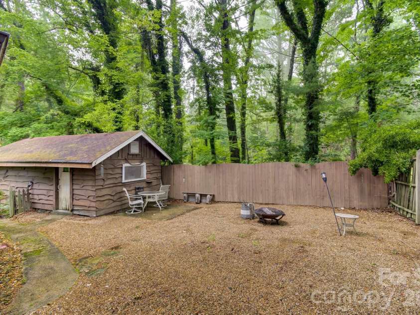 3119 Brevard Road, Hendersonville, NC 28791.  MLS# CAR4390552, YatesRealty ID 30676. 