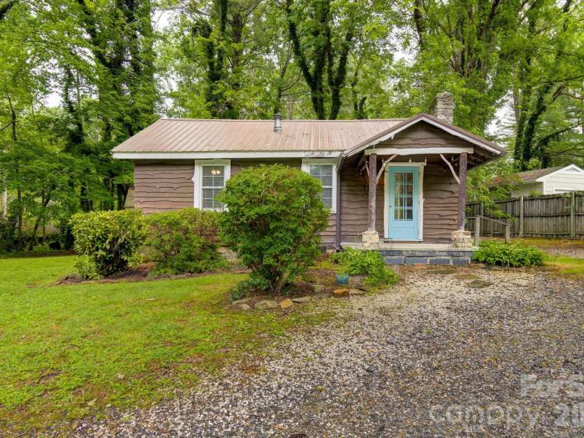 3119 Brevard Road, Hendersonville, NC 28791.  MLS# CAR4390552, YatesRealty ID 30676. 