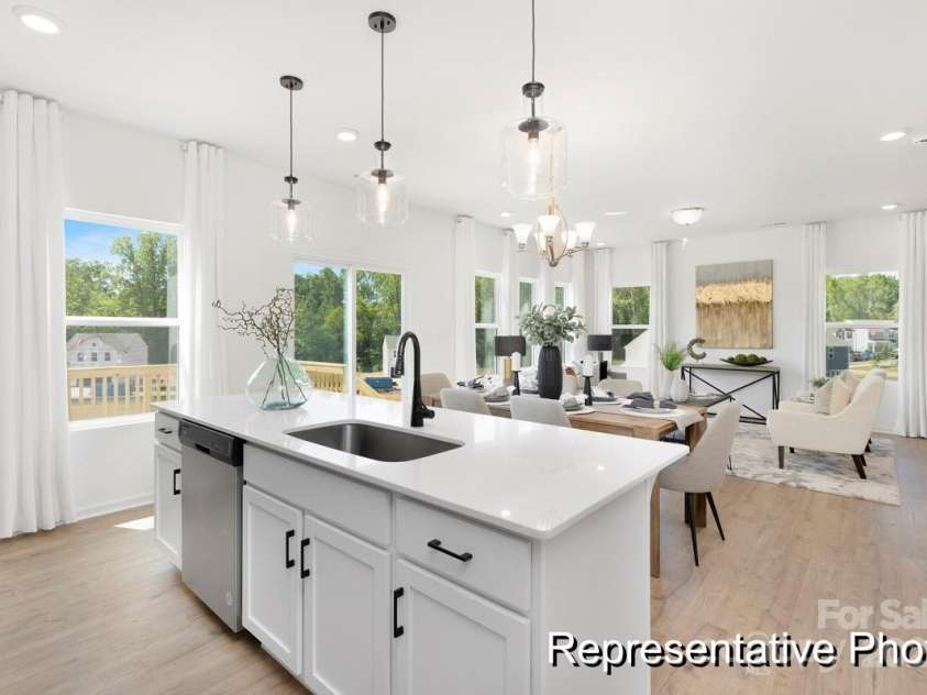 136 Gunwale Street, Statesville, NC 28677.  MLS# CAR4249849, YatesRealty ID 30677. 