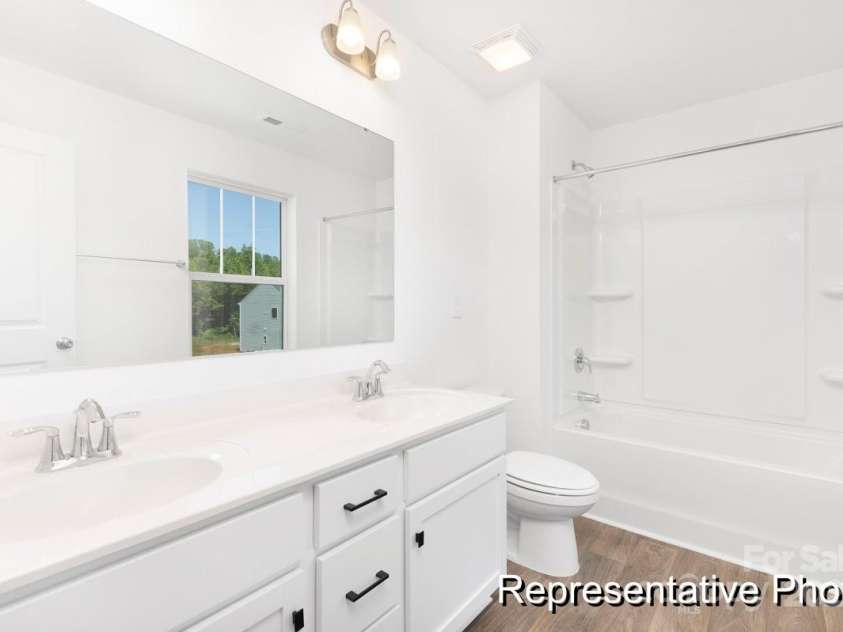 136 Gunwale Street, Statesville, NC 28677.  MLS# CAR4249849, YatesRealty ID 30677. 