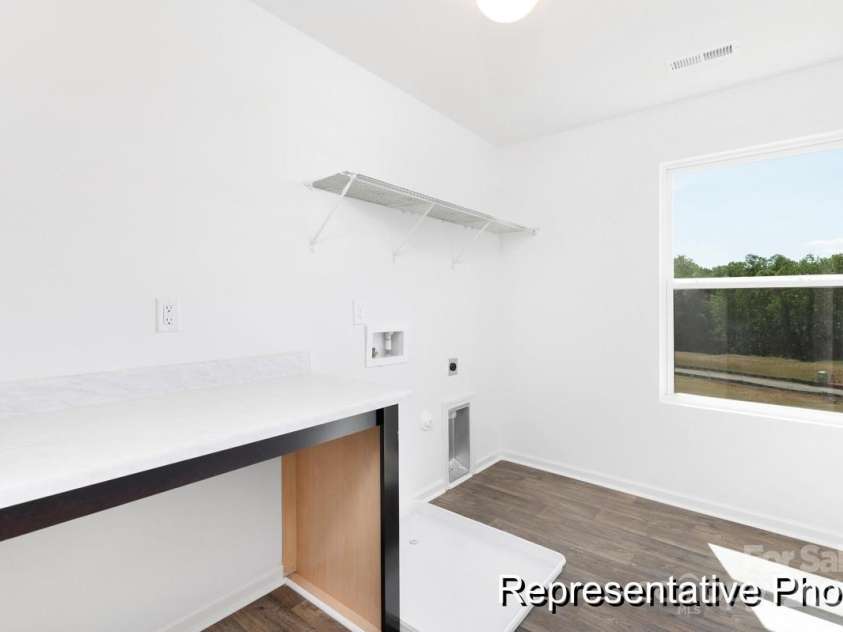 136 Gunwale Street, Statesville, NC 28677.  MLS# CAR4249849, YatesRealty ID 30677. 